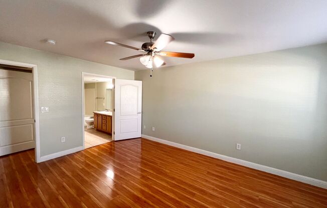 1 bed, 1 bath, $1,100, Unit # 1202