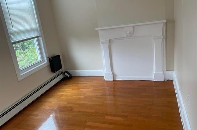 281 MONMOUTH ST
