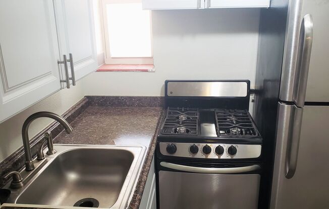 1195 Birch Street - 4320-4340 E. 12th Ave
