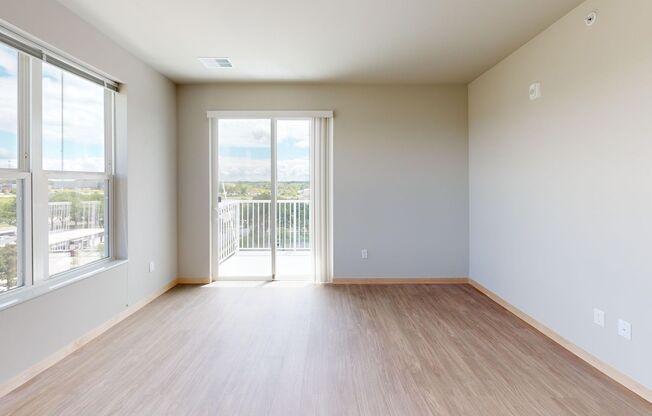 2 beds, 2 baths, 1,353 sqft, $2,500, Unit #523