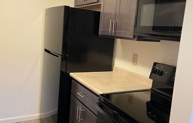 1 bed, 1 bath, 700 sqft, $1,650, Unit 150-4E