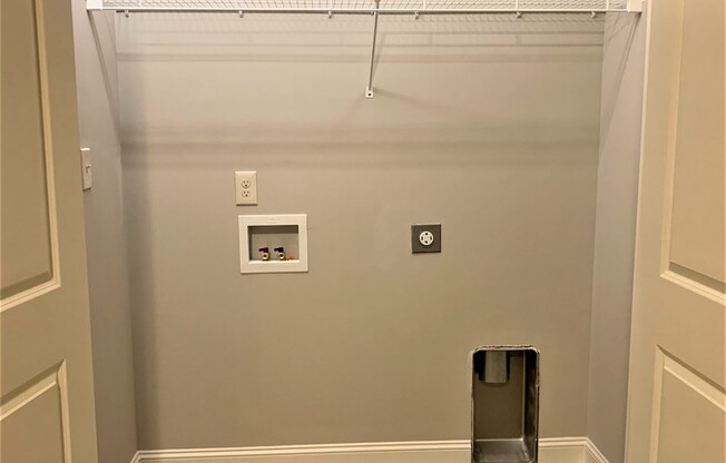 1 bed, 1 bath, 848 sqft, $775, Unit 35