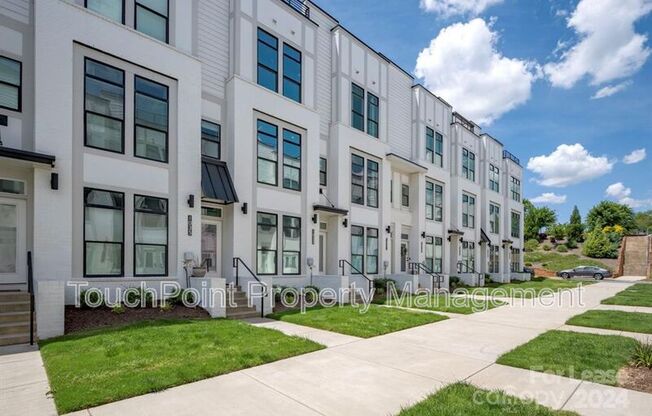 1037 WESLEY TERRACE AVE