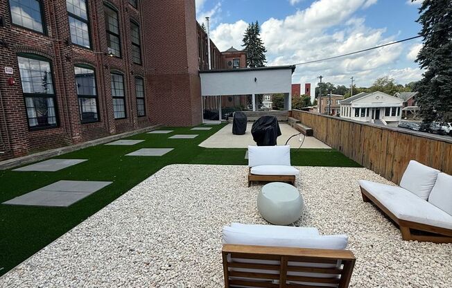 1 bed, 1 bath, 700 sqft, $1,525, Unit Unit 306 (Loft)