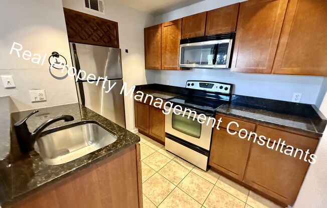 2 Bed 2 Bath West Plaza Urban Oasis