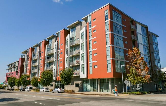 2115 Yeaman Pl