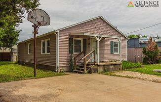 3 beds, 1 bath, $1,250