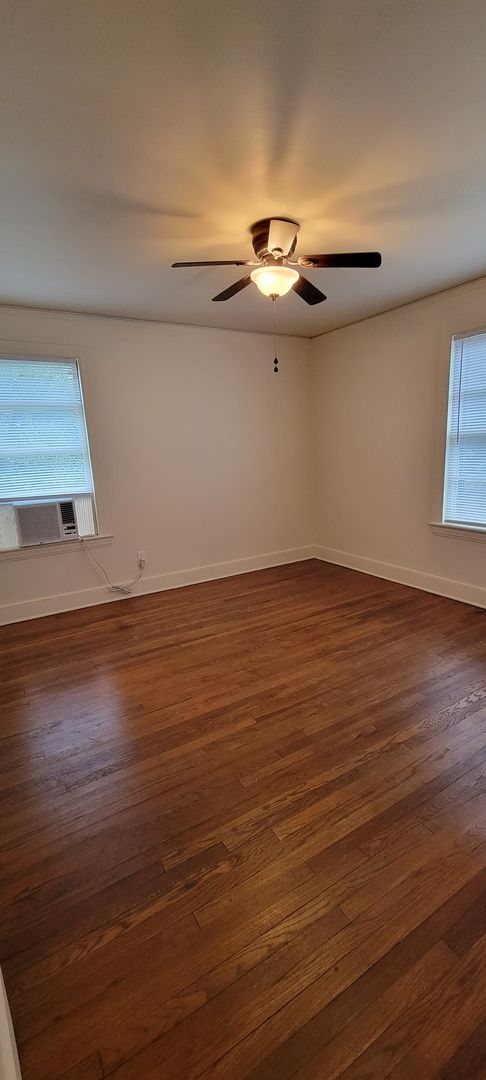 1 bed, 1 bath, $1,095