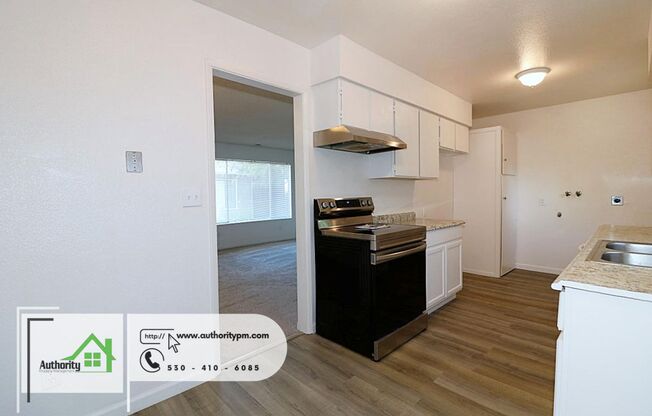 2 beds, 1 bath, 930 sqft, $1,095