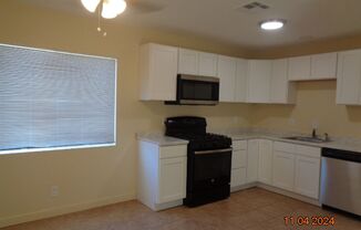 2 beds, 2 baths, 900 sqft, $1,850, Unit Unit A