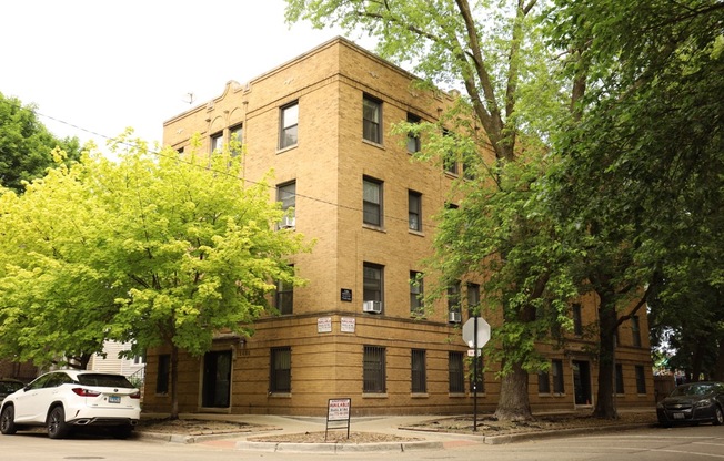 2533 SEMINARY