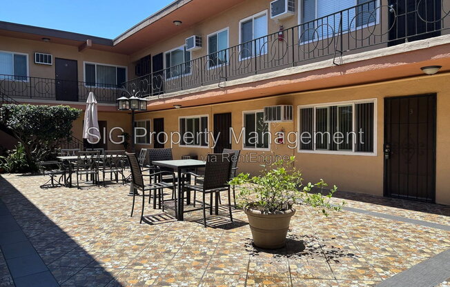 1 bed, 1 bath, 650 sqft, $1,737.5, Unit 15