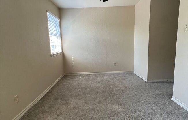 2 beds, 1.5 baths, 1,100 sqft, $1,695