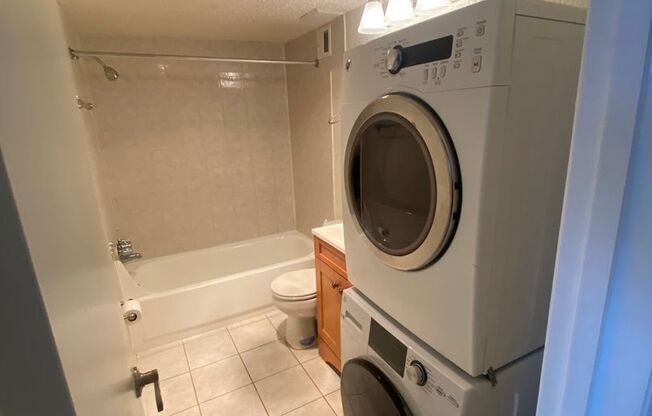 1 bed, 1 bath, 723 sqft, $1,699, Unit 5313 #4