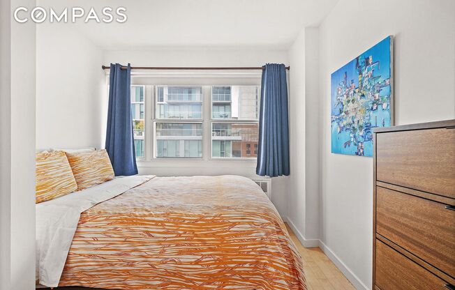 1 bed, 1 bath, $4,000, Unit 17B