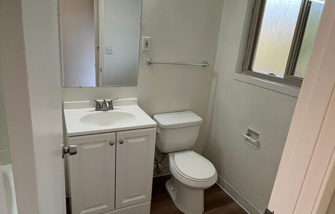 Montrose Apartmentss