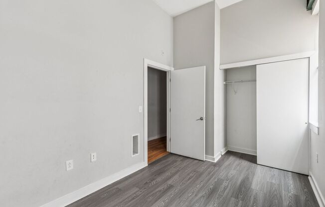 3044 Richmond Street