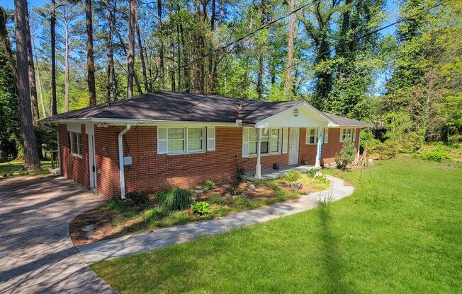 Spacious 3BR Ranch in Prime Atlanta Location!