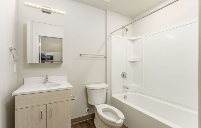 Studio, 1 bath, 275 sqft, $1,000, Unit 319