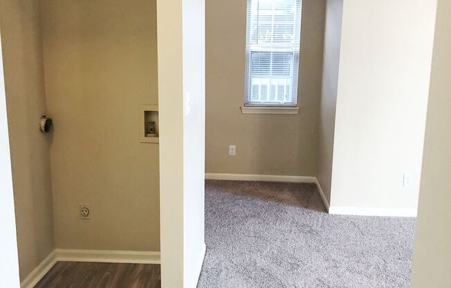 1 bed, 1 bath, 761 sqft, $1,118, Unit 8456f