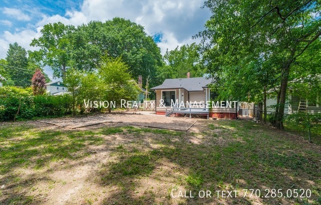 1143 GRACEWOOD AVE