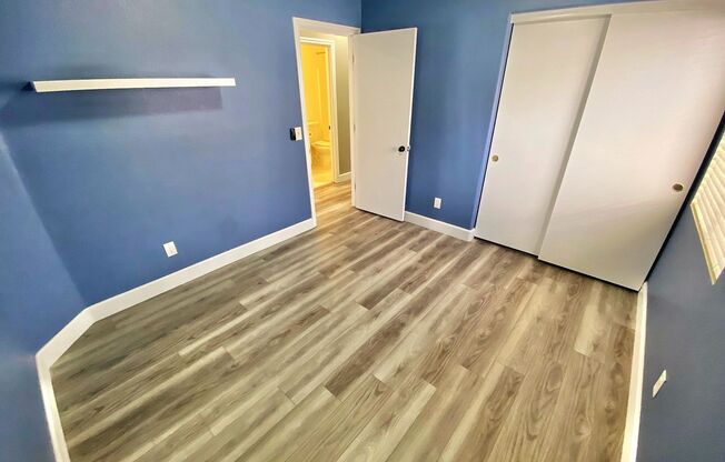 BEAUTIFUL SINGLE-STORY 3 BEDROOM, 2 BATHROOM HOME LOCATED IN A QUIET NORTH LAS VEGAS NEIGHBORHOOD!