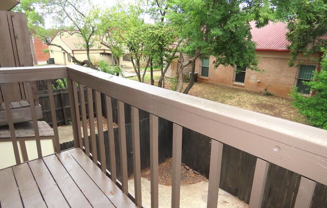 2 beds, 1.5 baths, $1,100, Unit APARTMENT # 3