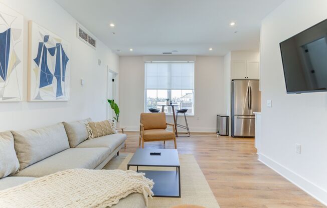 1 bed, 1 bath, 110 sqft, $1,490