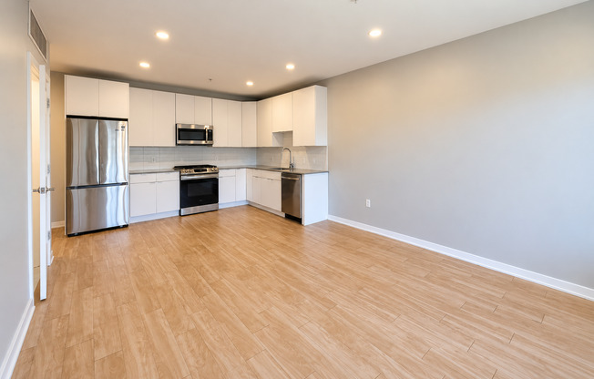 1 bed, 1 bath, 559 sqft, $2,675, Unit 417