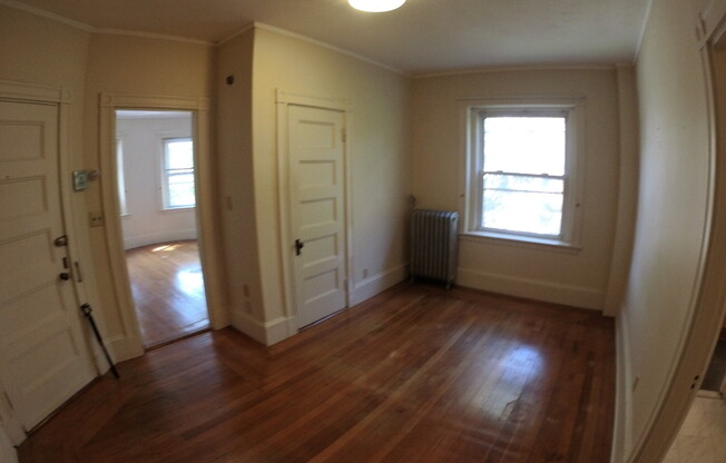 1 bed, 1 bath, $2,400, Unit 3