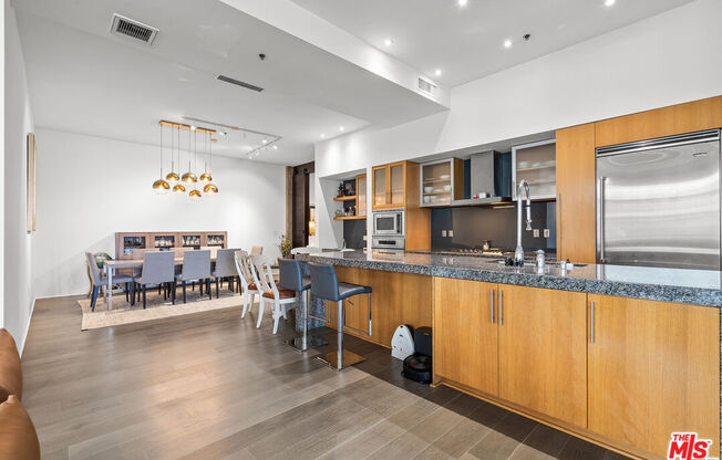 2 beds, 2.3 baths, 2,660 sqft, $10,000, Unit PH 1