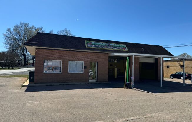 Prime Commercial Space for Rent in Downtown Granite Quarry - 1,323 Sq Ft with Bay Doors