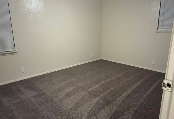 Beautiful 3 Bedroom 1.5 Bathroom in Plano!