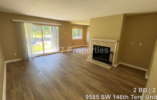 Beautiful 2 BD | 2 BA Condo w/ Amenities- Murrayhill!