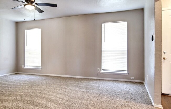 1222 OAKBLUFF DR