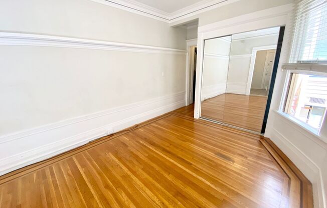 Great location!  Just one block from the Top of Nob Hill!