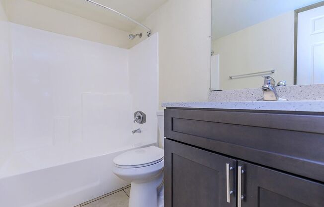 2 beds, 1 bath, 780 sqft, $1,230, Unit 1064