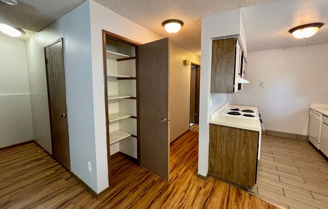 1 bed, 1 bath, 720 sqft, $1,045, Unit 1204