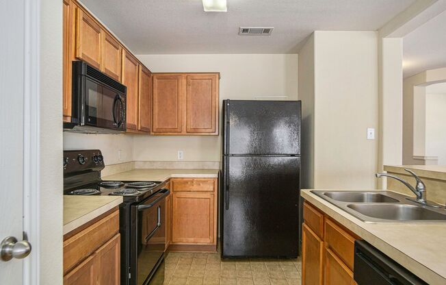 3 beds, 2.5 baths, $1,950