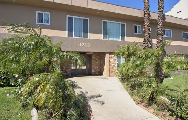 1 bed, 1 bath, 600 sqft, $1,800, Unit 06