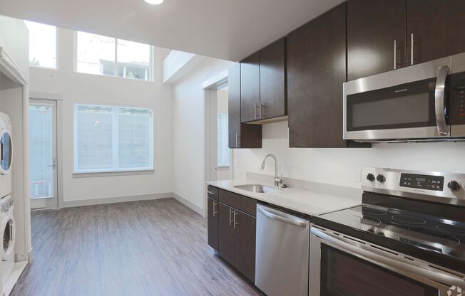 1 bed, 1 bath, 559 sqft, $1,599, Unit 105