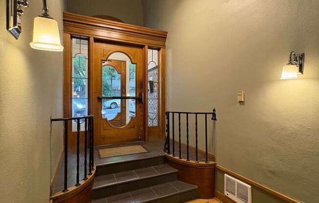 Studio, 1 bath, 440 sqft, $1,250, Unit 501