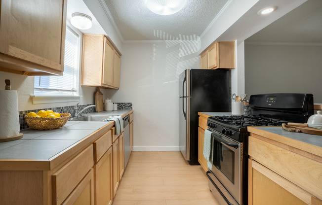 3 beds, 2 baths, 1,287 sqft, $1,600, Unit ABB-1-114