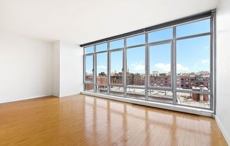1 NORTHSIDE PIERS