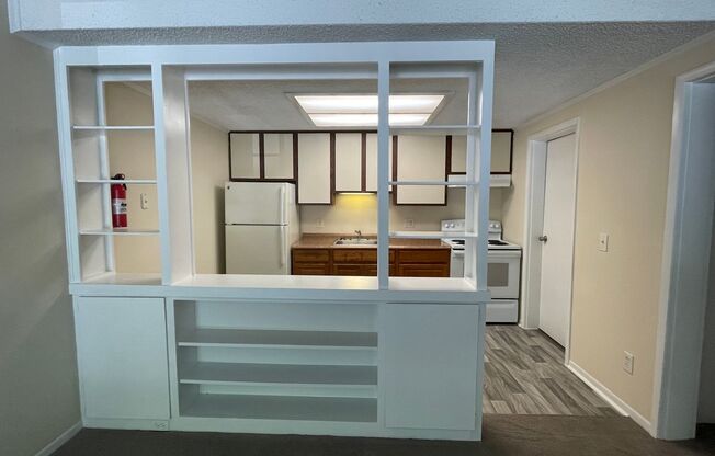 1 bed, 1 bath, $995, Unit 503