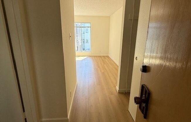 Pine-Gough Apartments