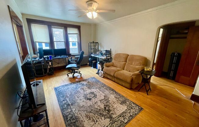1632 E Irving Pl.