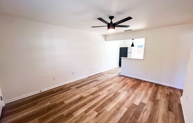 414 SE 8th St Unit D - Fully Renovated 1/1 in 8 plex