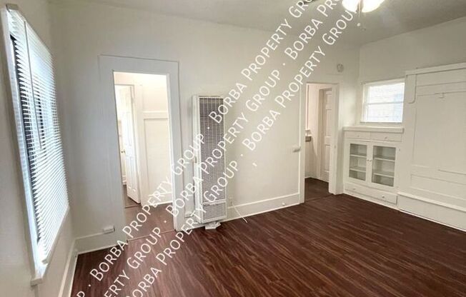 1074 OBISPO AVE