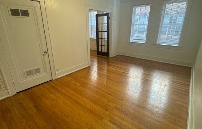 1 bed, 1 bath, $895, Unit Apt 201